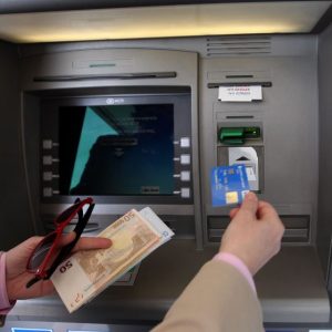 Συντάξεις: Νέα διπλή αύξηση 3,6% με 3,8% το 2024