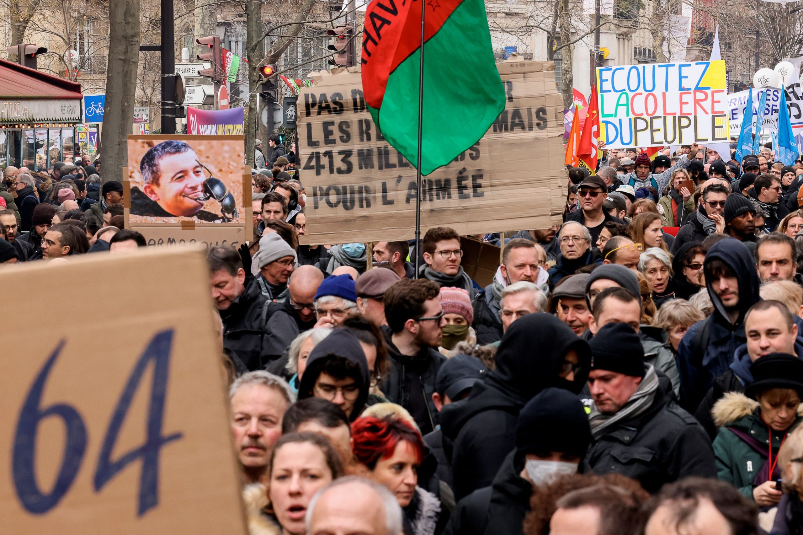Γαλλία: Μαζικές διαδηλώσεις για το συνταξιοδοτικό