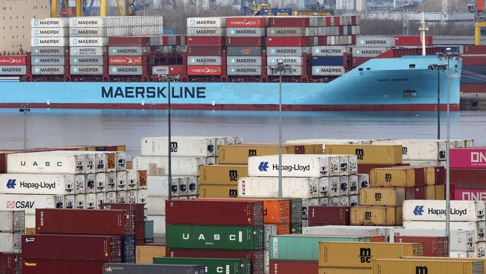 Maersk: Πλησιάζει στην πλήρη έξοδο από τη ρωσική αγορά