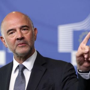 Μοσκοβισί: «Μένει να αποδειχθεί» – Το σχόλιο για την κατάργηση των αργιών στη Γαλλία