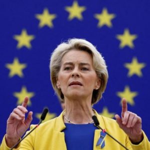 Κομισιόν: Πρόταση μομφής κατά της Φον ντερ Λάιεν