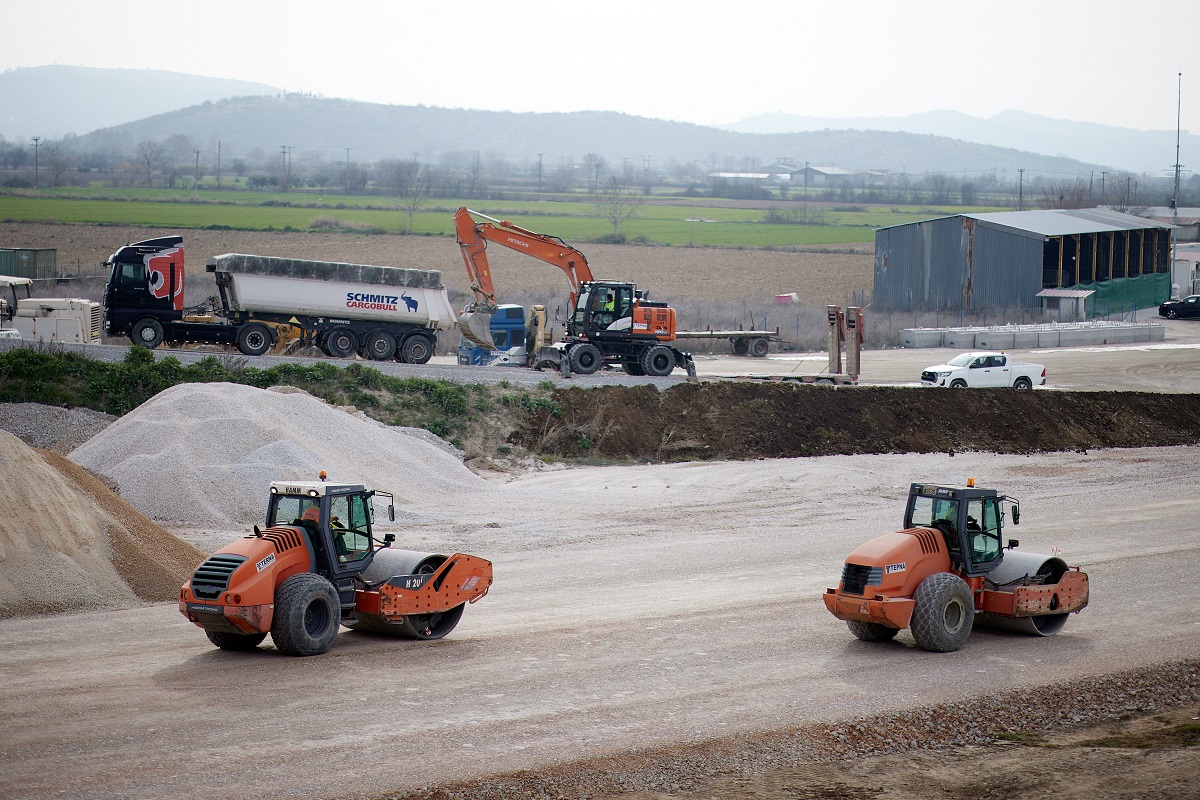 Highway E65 work progressing for Central Greece connections