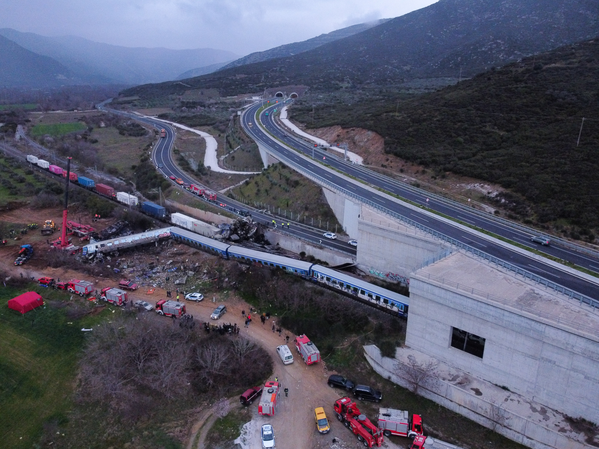 Τέμπη: Απολογούνται την Παρασκευή οι σταθμάρχες και ο επιθεωρητής του ΟΣΕ