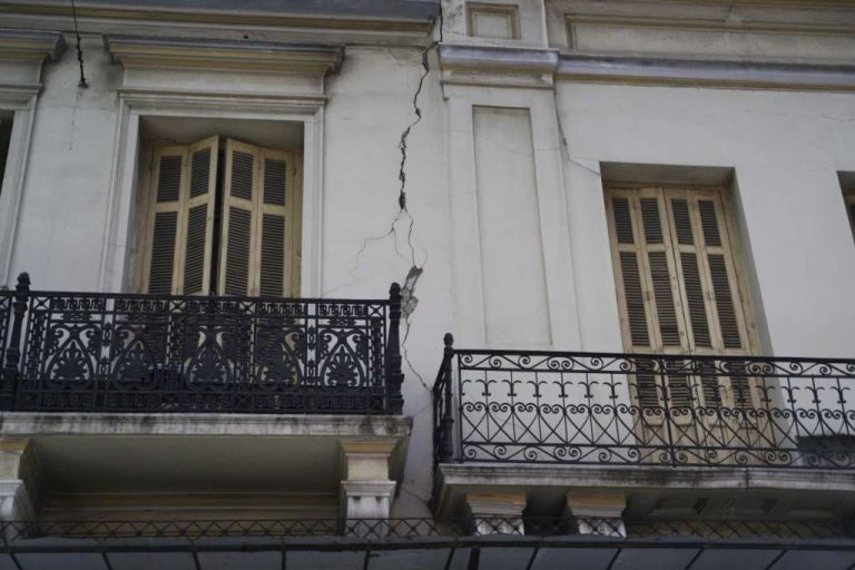 Δημόσια κτίρια: Καμπανάκι για προσεισμικούς ελέγχους διά… τηλεφώνου