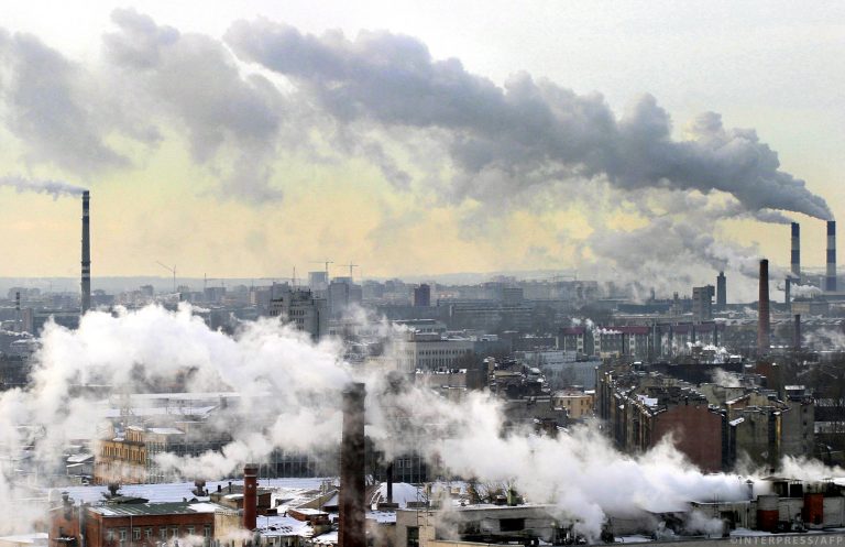 Διεθνής Υπηρεσία Ενέργειας (ΙΕΑ): Αχτίδα αισιοδοξίας από τη μικρότερη αύξηση των εκπομπών άνθρακα