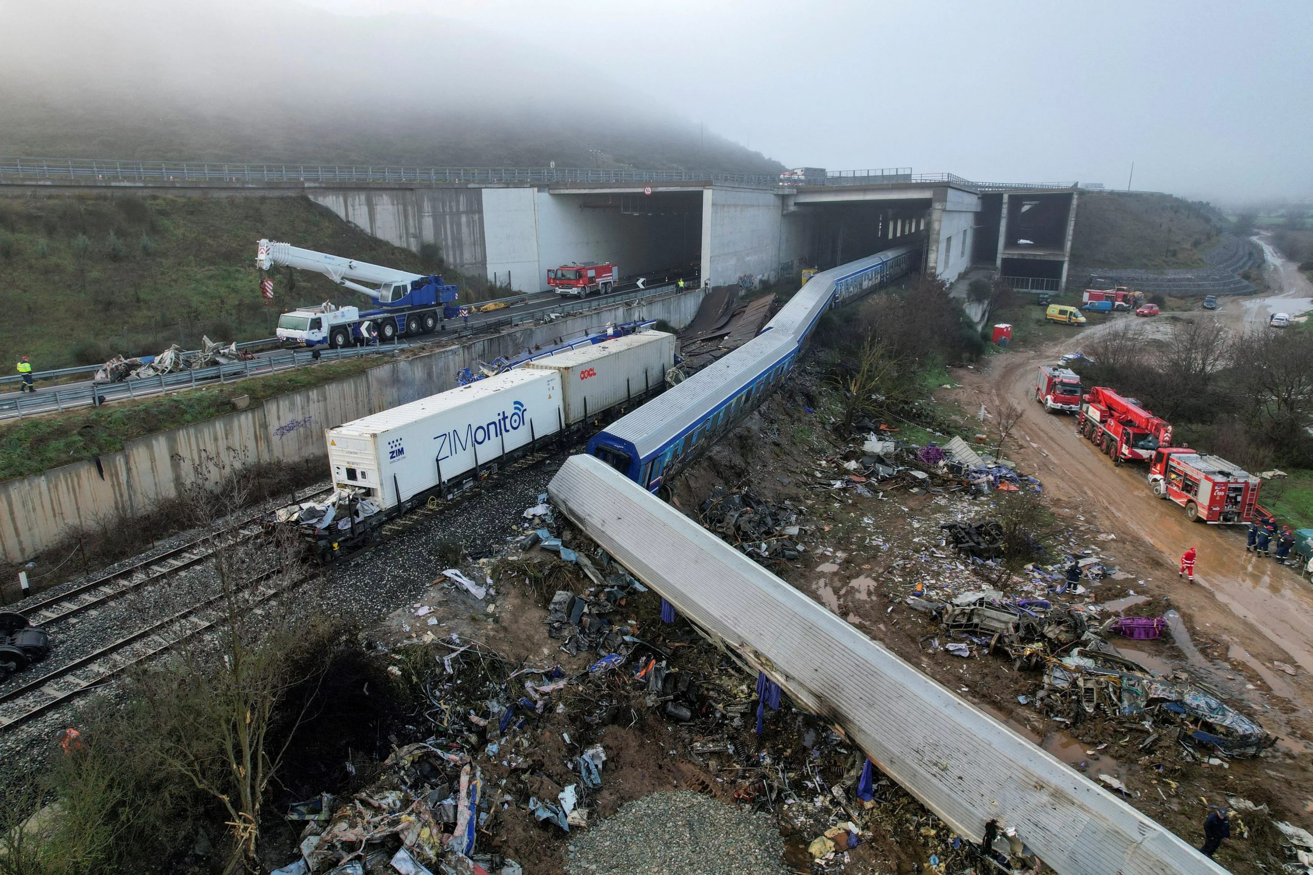 Reuters: Η σιδηροδρομική τραγωδία στην Ελλάδα αποκαλύπτει την παραμέληση του σιδηροδρομικού δικτύου της