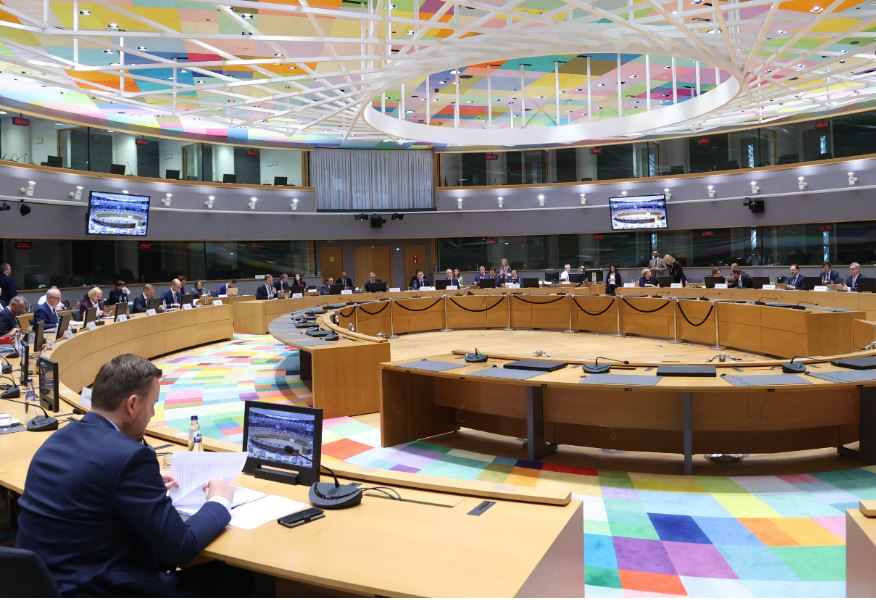 Eurogroup: Προειδοποίηση για περιορισμό των μέτρων που αυξάνουν τα ελλείμματα