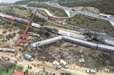 Τέμπη: 8 αλήθειες και 3 μύθοι για το πολύνεκρο δυστύχημα