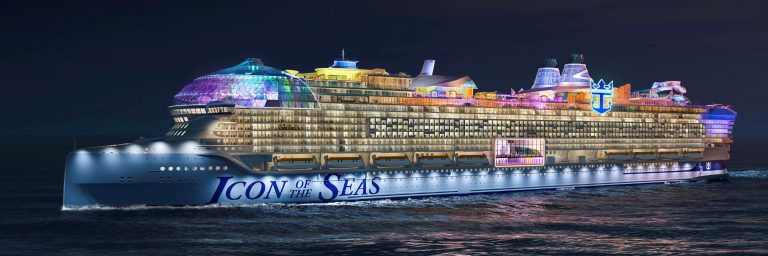 Royal Caribbean: «Δένει» στο λιμάνι του Πειραιά