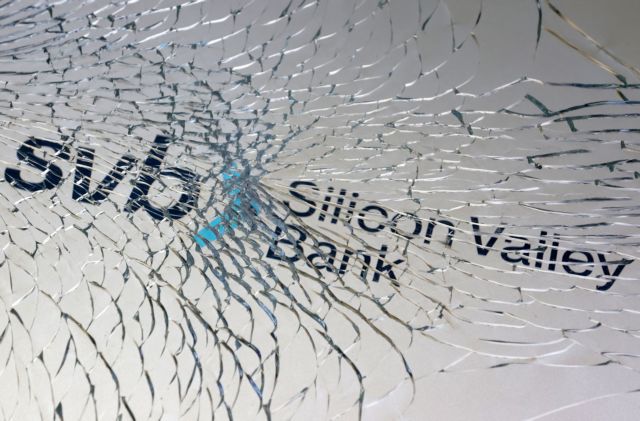 Η HSBC μετατρέπει την καταστροφή της Silicon Valley Bank σε χρυσό