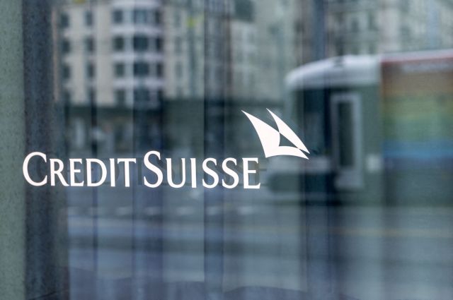 Αγορές: Το deal UBS-Credit Suisse δεν σημαίνει ότι η κρίση έχει περάσει