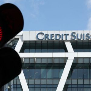 UBS-Credit Suisse: Μαύρη Δευτέρα για τις αγορές – Δεν έπεισε το deal