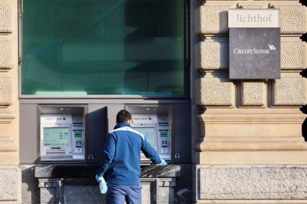 Credit Suisse: Πόσο θα στοιχίσει σε κάθε Ελβετό η διάσωση της τράπεζας