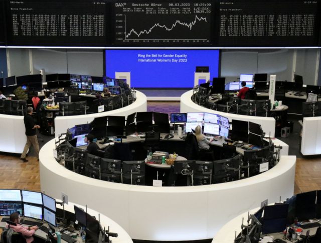 Ευρωπαϊκά χρηματιστήρια: Ισχυρές πιέσεις στις αγορές σε Λονδίνο και Παρίσι 