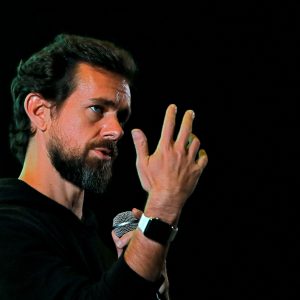 Τζακ Ντόρσεϊ: Πώς ψαλιδίστηκε η περιουσία του κατά 526 εκατ. δολ. από την έκθεση της Hindenburg