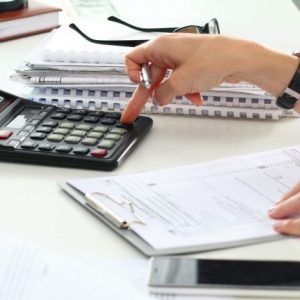 Εφορία: Στέλνει «φορο-κλήσεις» σε χιλιάδες φορολογούμενους