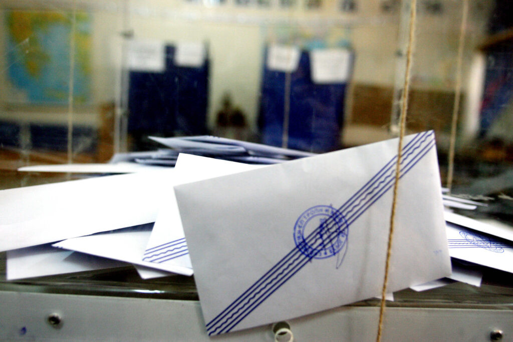 Greek elections after Easter: Citizens’ messages after the accident in Tempi