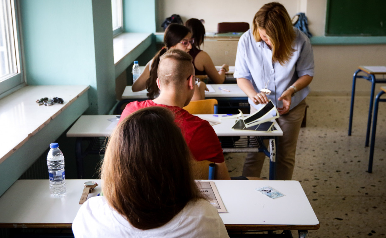 «Φέτος θα προχωρήσουμε σε άλλους 3.700 διορισμούς εκπαιδευτικών» – Όσα είπε η υπουργός Παιδείας Νίκη Κεραμέως