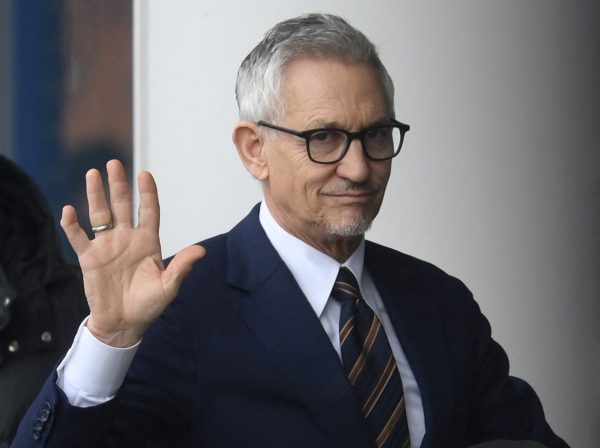 Βρετανία: Πολιτικές διαστάσεις αποκτά η απόφαση του BBC να αποπέμψει τον Γκάρι Λίνεκερ
