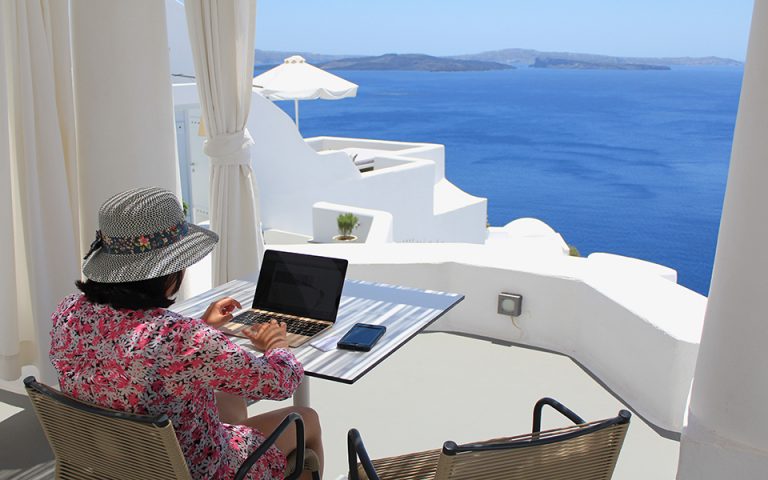 Digital nomads bring income to Greece