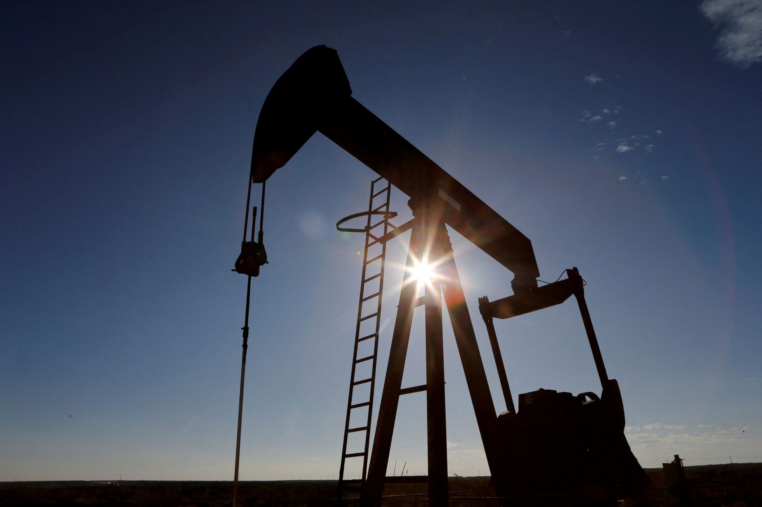 Πετρέλαιο: Στα 77 δολάρια το Brent