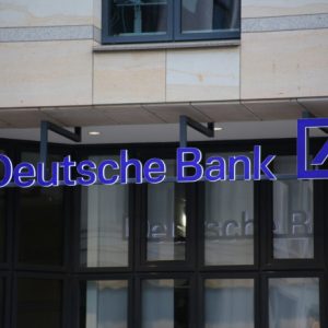 Η Deutsche Bank τρομάζει τις αγορές, αναταράξεις χωρίς προηγούμενο