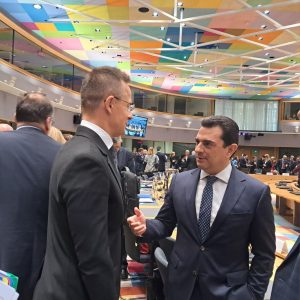 ΥΠΕΝ: 14 κράτη – μέλη της ΕΕ στήριξαν την ελληνική πρόταση για τα δίκτυα ηλεκτρικής ενέργειας