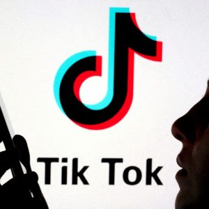 Επενδύοντας στον «εχθρό»: Οι ΗΠΑ απέναντι στις κινεζικές εταιρείες υψηλής τεχνολογίας