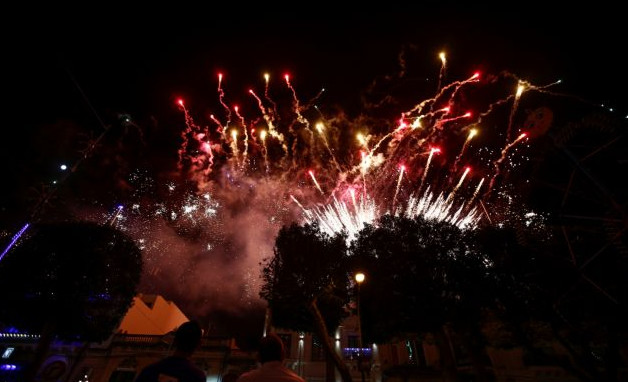 Annual ‘rocket war’ between parishes on Chios island for Orthodox Easter again commemorated