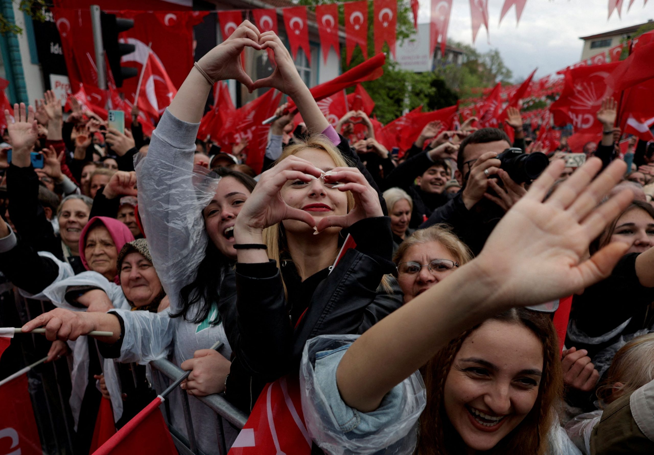 Εκλογές στην Τουρκία: Η μάχη για την ψήφο της νεολαίας