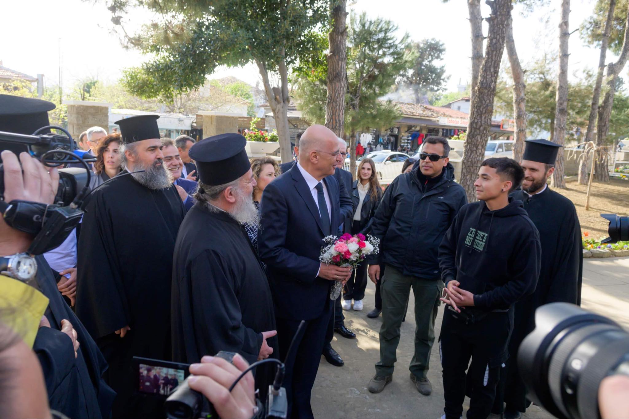 Στην Ίμβρο με τον Οικουμενικό Πατριάρχη Βαρθολομαίο ο Νίκος Δένδιας