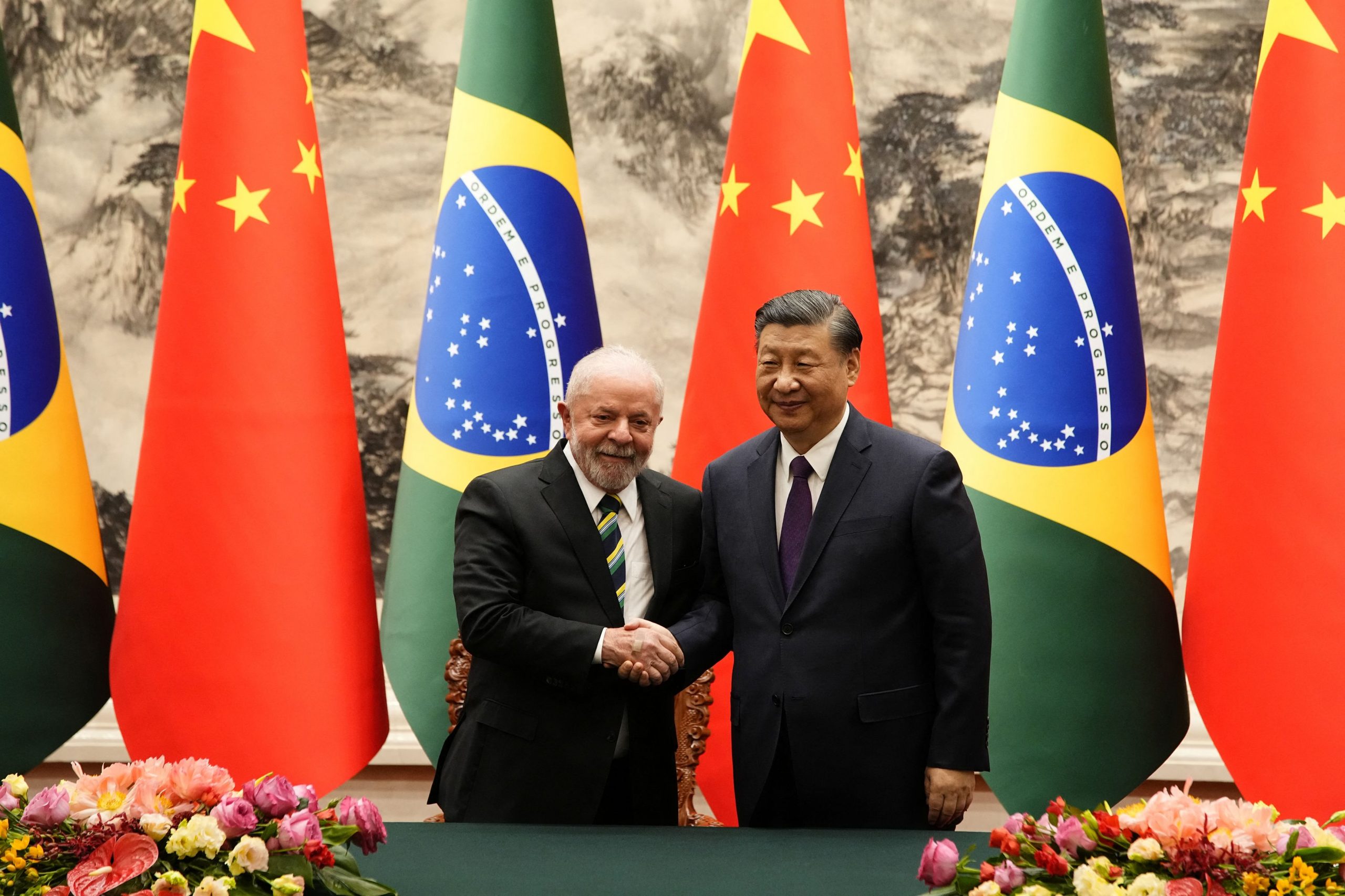 Βραζιλία: Συμφωνία για συνεργασία με την Κίνα στην παραγωγή ημιαγωγών