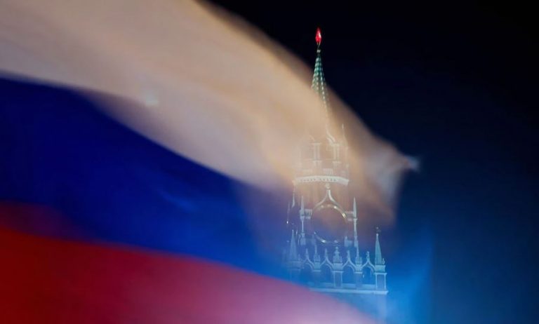 Η Ρωσία ξαναγράφει την πρόσφατη ιστορία