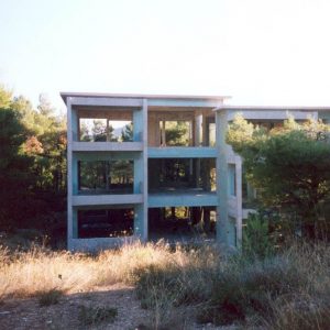 Αυθαίρετα: Πότε και πώς επιβάλλονται κυρώσεις και πρόστιμα σε παράνομες κατασκευές ή καταλήψεις σε αιγιαλό και παραλία