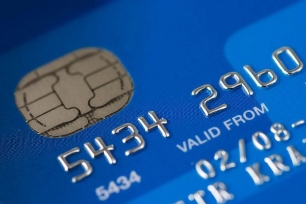 ΤτΕ: Εκτοξεύτηκαν οι απάτες με κλοπή κωδικών στις άμεσες πληρωμές