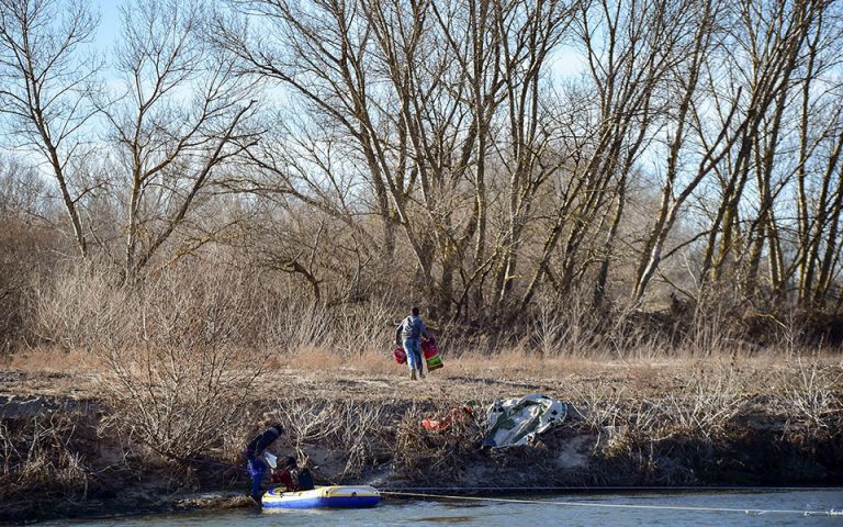 Heightened alert on Greek border with Turkey along Evros River amid reports of assembled irregular migrants attempting entry