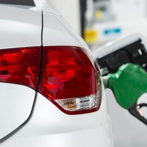 Ακρίβεια: Το κόστος των μετακινήσεων για τις διακοπές – Πόσο πάει το ταξίδι σε δημοφιλείς προορισμούς