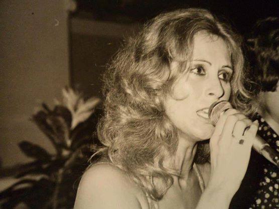 Ρένα Κουμιώτη: Πέθανε σε ηλικία 81 ετών η τραγουδίστρια