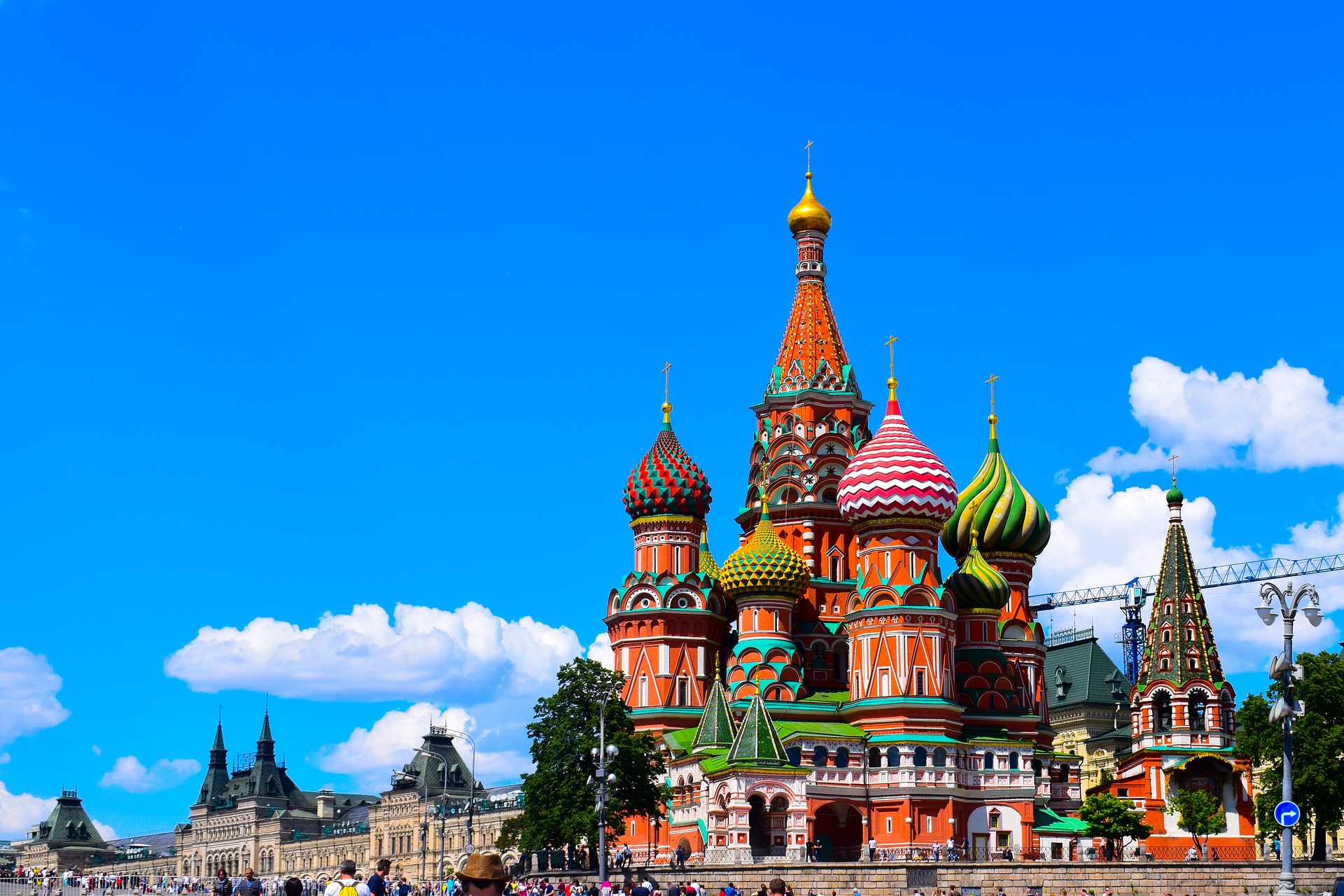 Ρωσία: Υποχωρεί στα 42 δισ. δολάρια το έλλειμμα