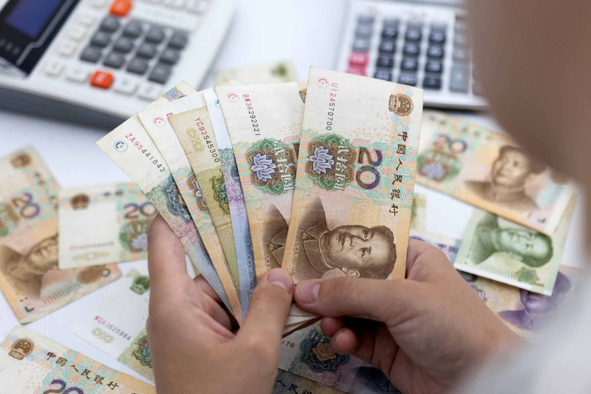Κίνα: Μείωση στα συναλλαγματικά αποθέματα λόγω πιο «ακριβού» δολαρίου
