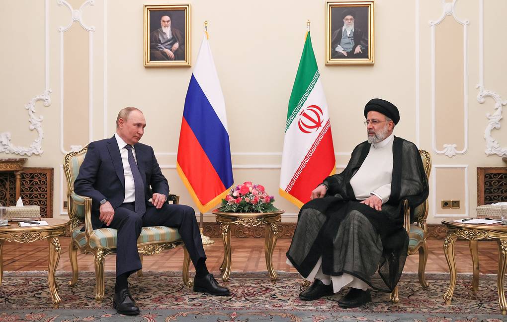 Ρωσία: Ο Πούτιν σχεδιάζει να «χτυπήσει» τη Διώρυγα του Σουέζ – Συμφωνία με το Ιράν για νέα εμπορική αρτηρία