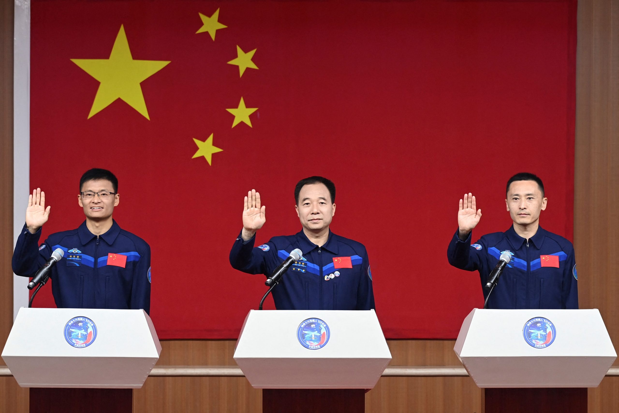 H Κίνα θα στείλει αστροναύτες στη Σελήνη «πριν από το 2030»