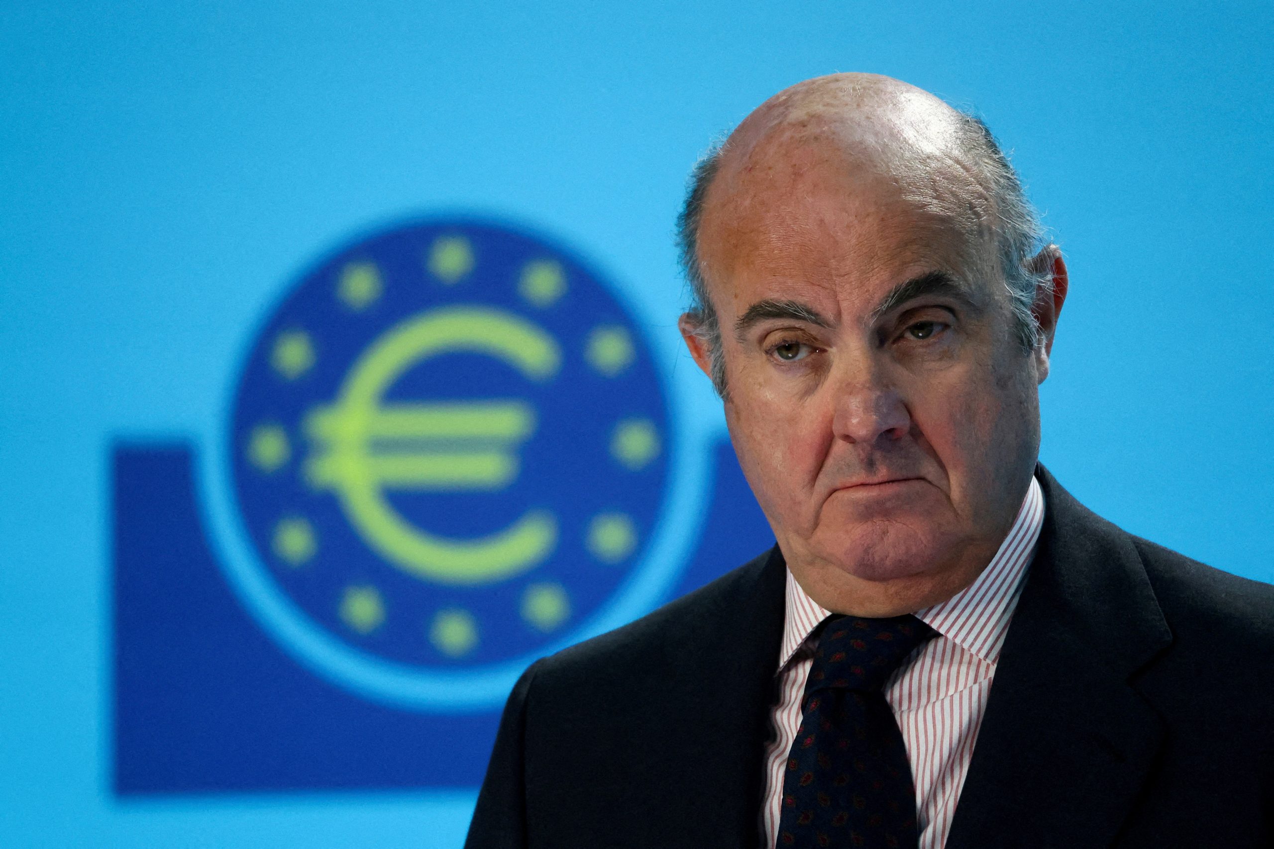 Ντε Γκίντος (ΕΚΤ): Ανησυχία για τον «σκιώδη» τραπεζικό τομέα στην Ευρώπη