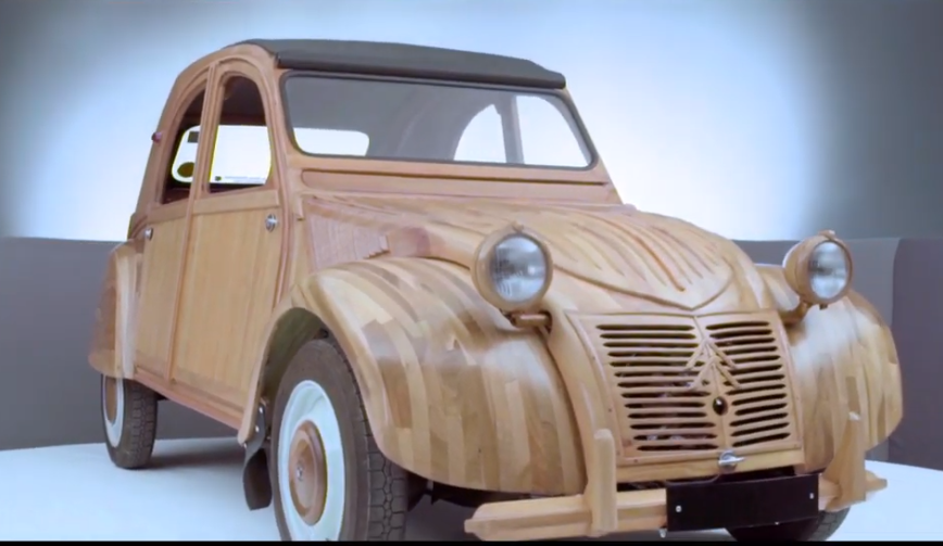 Γαλλία: Στο σφυρί το μοναδικό στον κόσμο ξύλινο Citroën 2CV