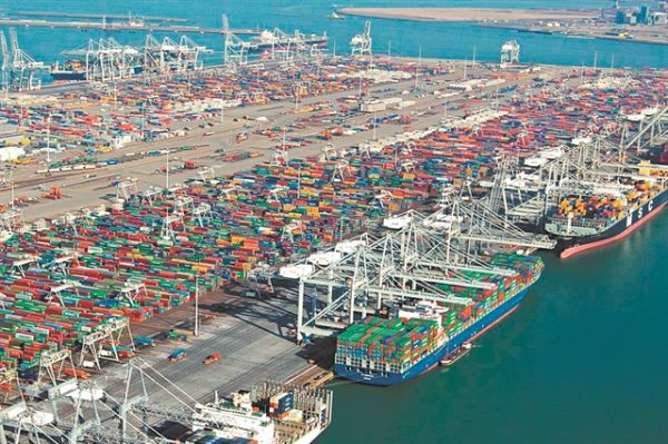 Ευρωπαϊκά Λιμάνια: Σημαντική πτώση στη διακίνηση εμπορευματοκιβωτίων