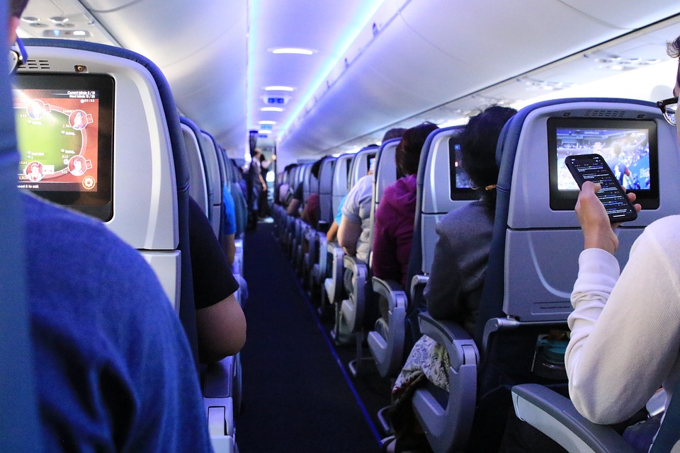 Αεροπορικά ταξίδια: Εκτόξευση της ζήτησης business class εισιτηρίων