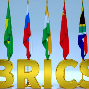 BRICS: Προβληματισμός από τους μονομερείς δασμούς του Τραμπ