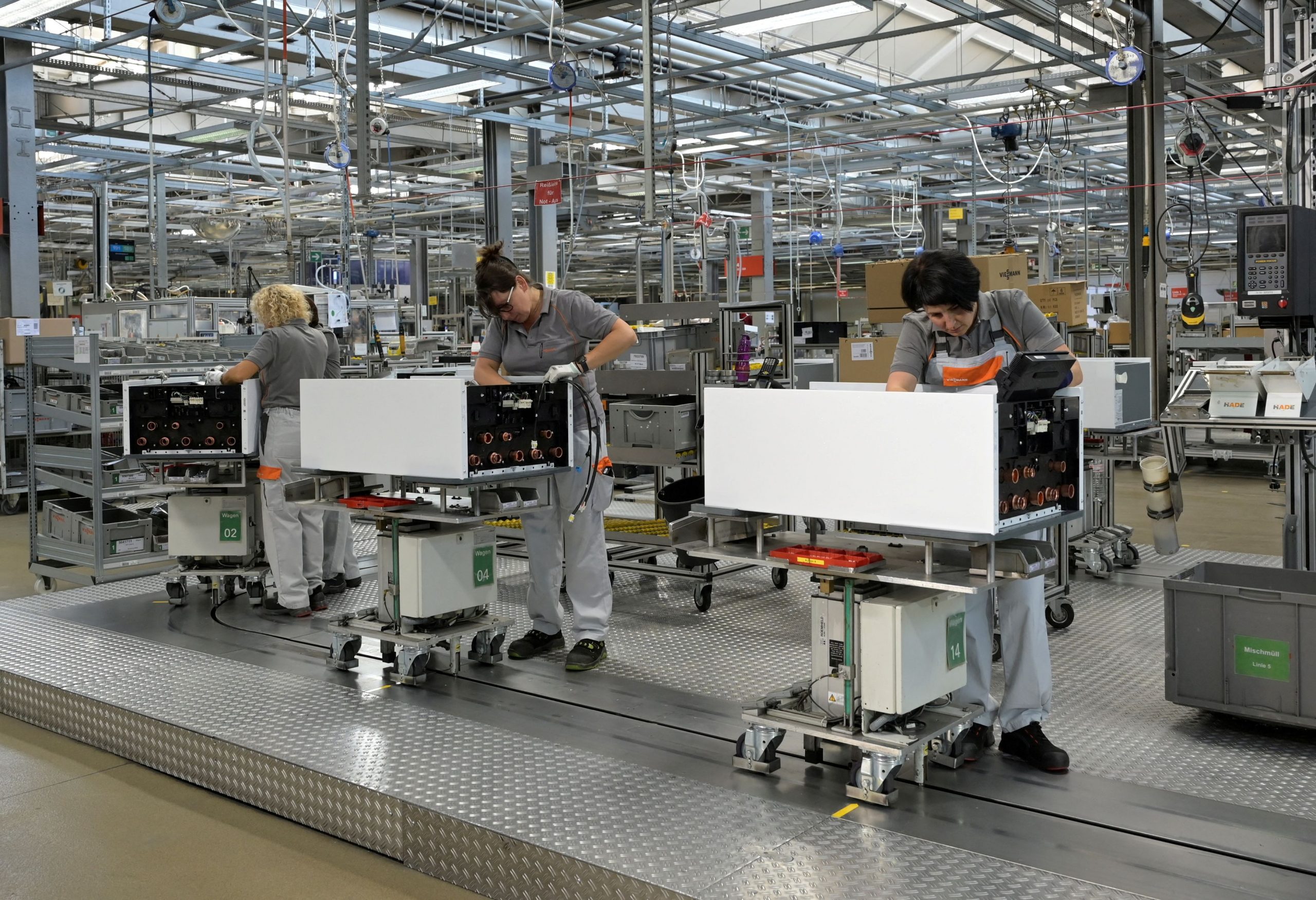 ΕΕ: Η παραγωγή μεταποιημένων προϊόντων αυξήθηκε κατά 5% το 2022