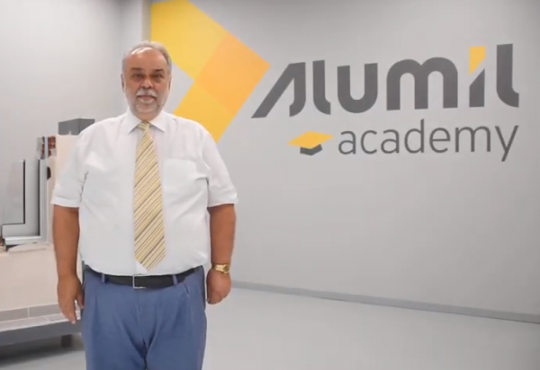 Γ. Μυλωνάς (Alumil): Βάζουμε ρομπότ βοηθούς στα εργοστάσιά μας