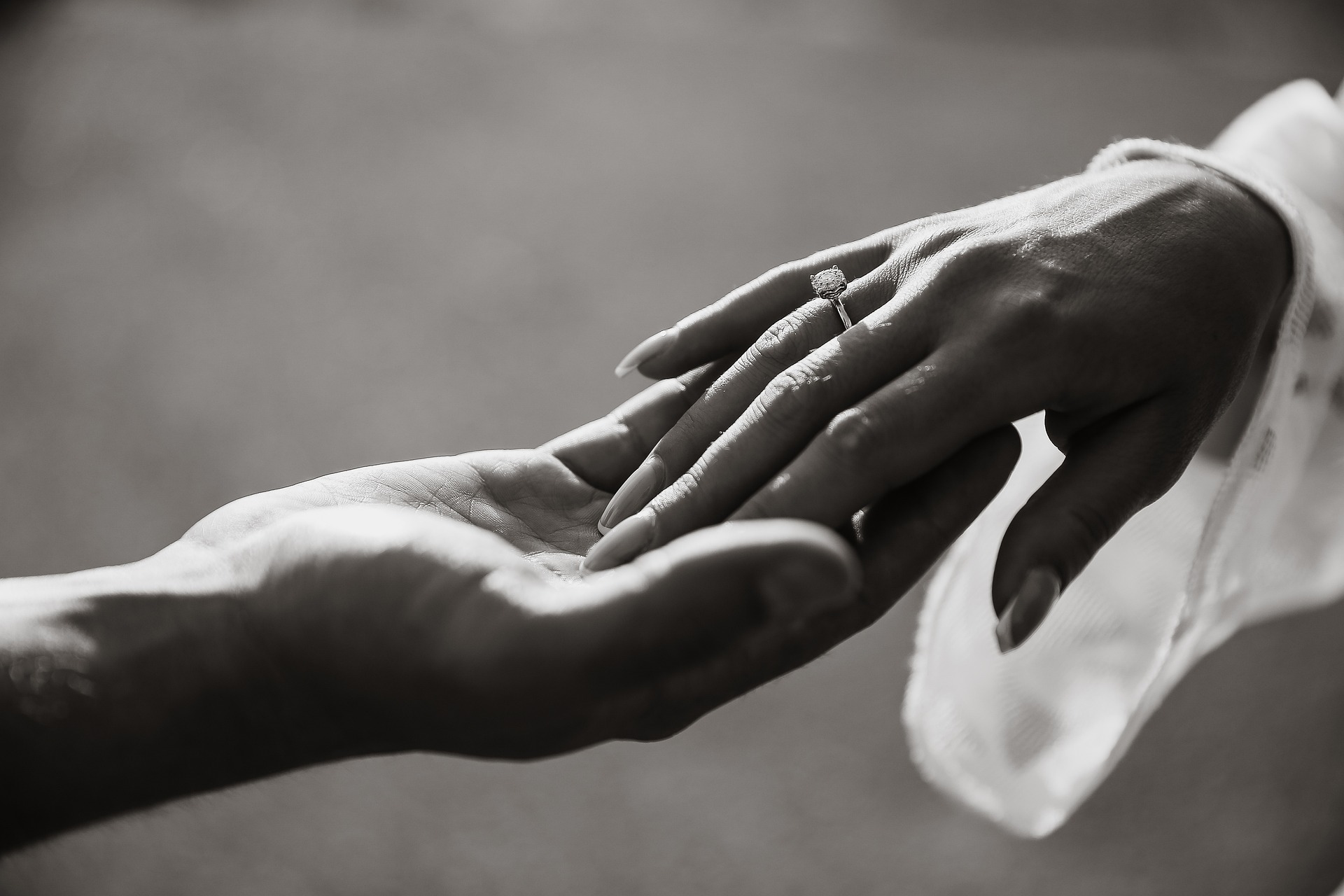 Τζεφ Μπέζος: Πέρασε δαχτυλίδι αρραβώνων στην αγαπημένη του Λόρεν Σάντσες